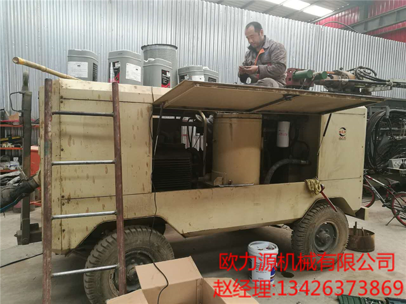 中鐵二局空壓機維修案例2